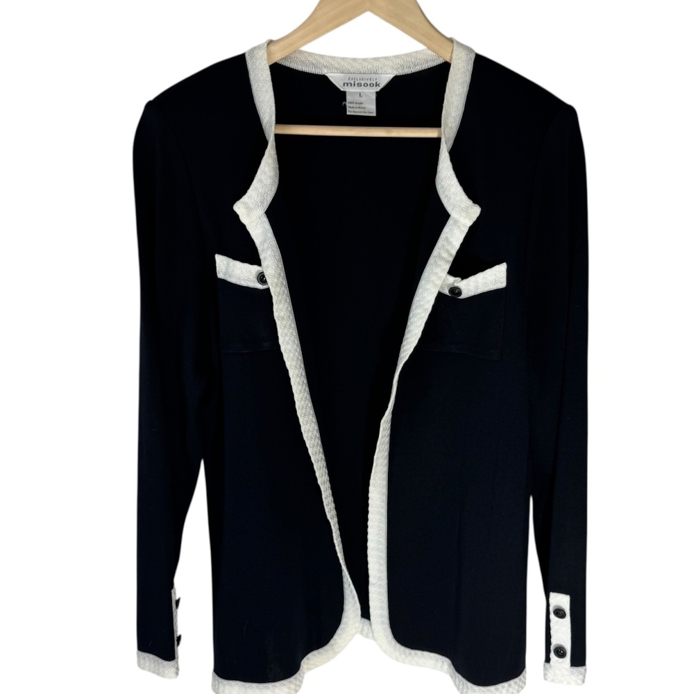 Exclusively Misook Blacjk/White‎ Acrylic Button Cuff Open Cardigan Sz L